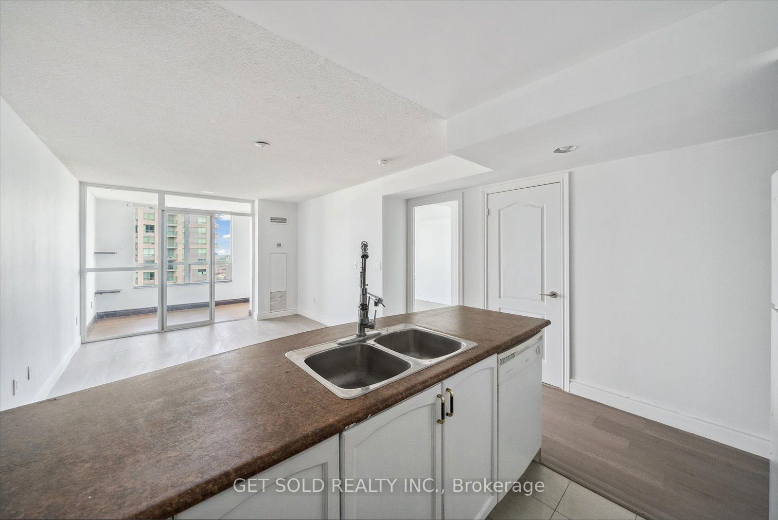 50 Brian Harrison Way, unit 2903 for sale - image #11