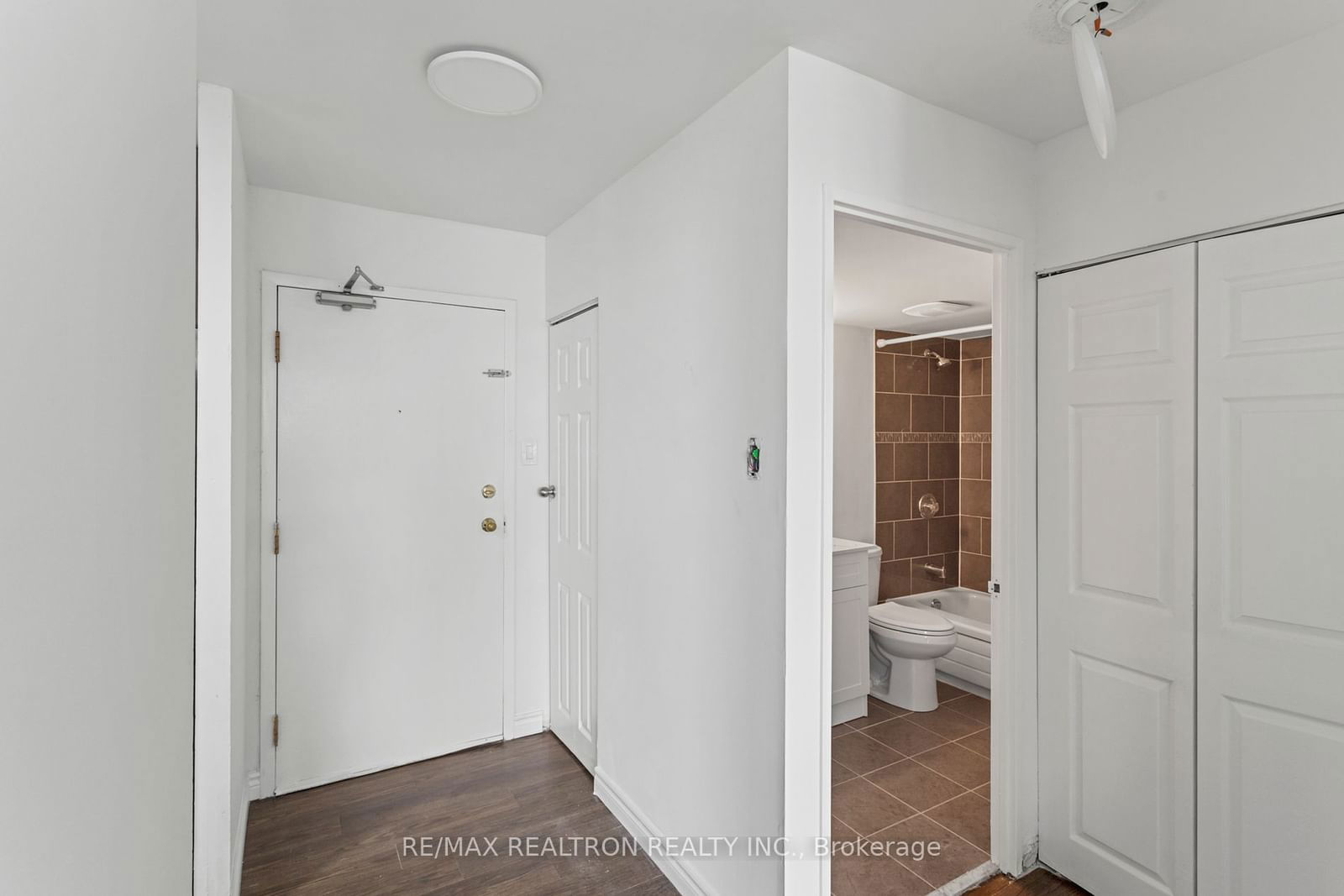 10 Tapscott Rd, unit 1110 for sale - image #13