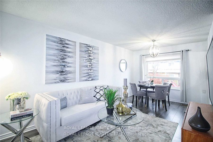 31 Parker Cres, unit 17 for sale - image #4