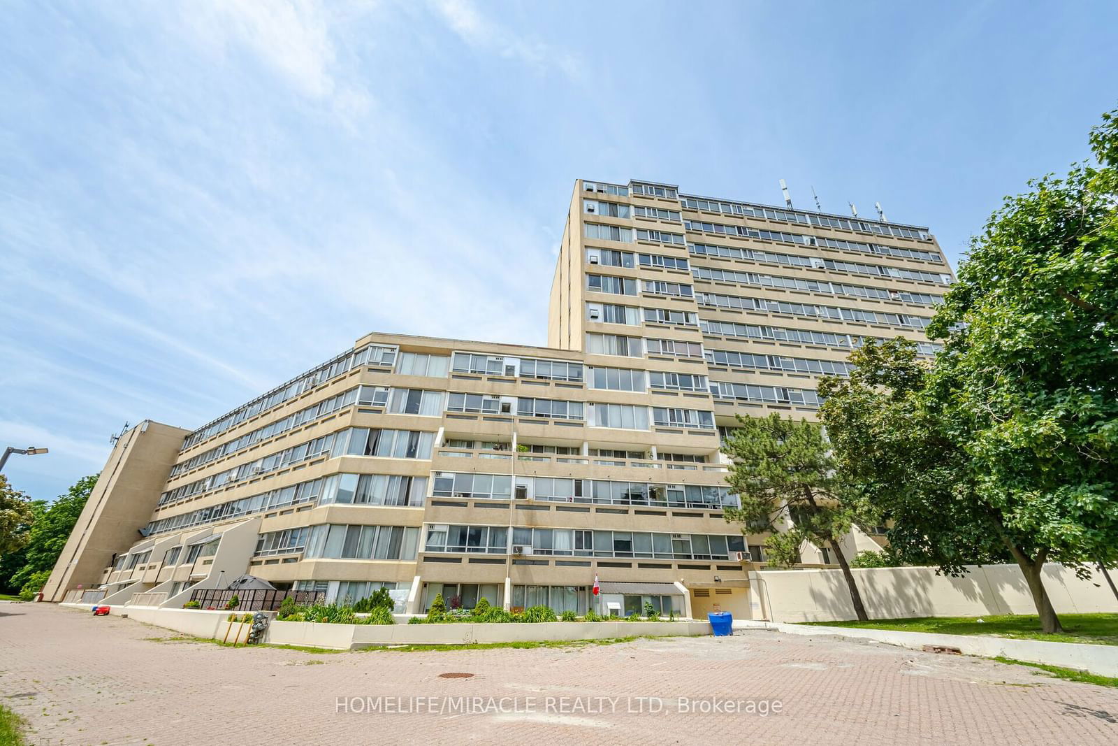 5580 Sheppard Ave E, unit 305 for sale