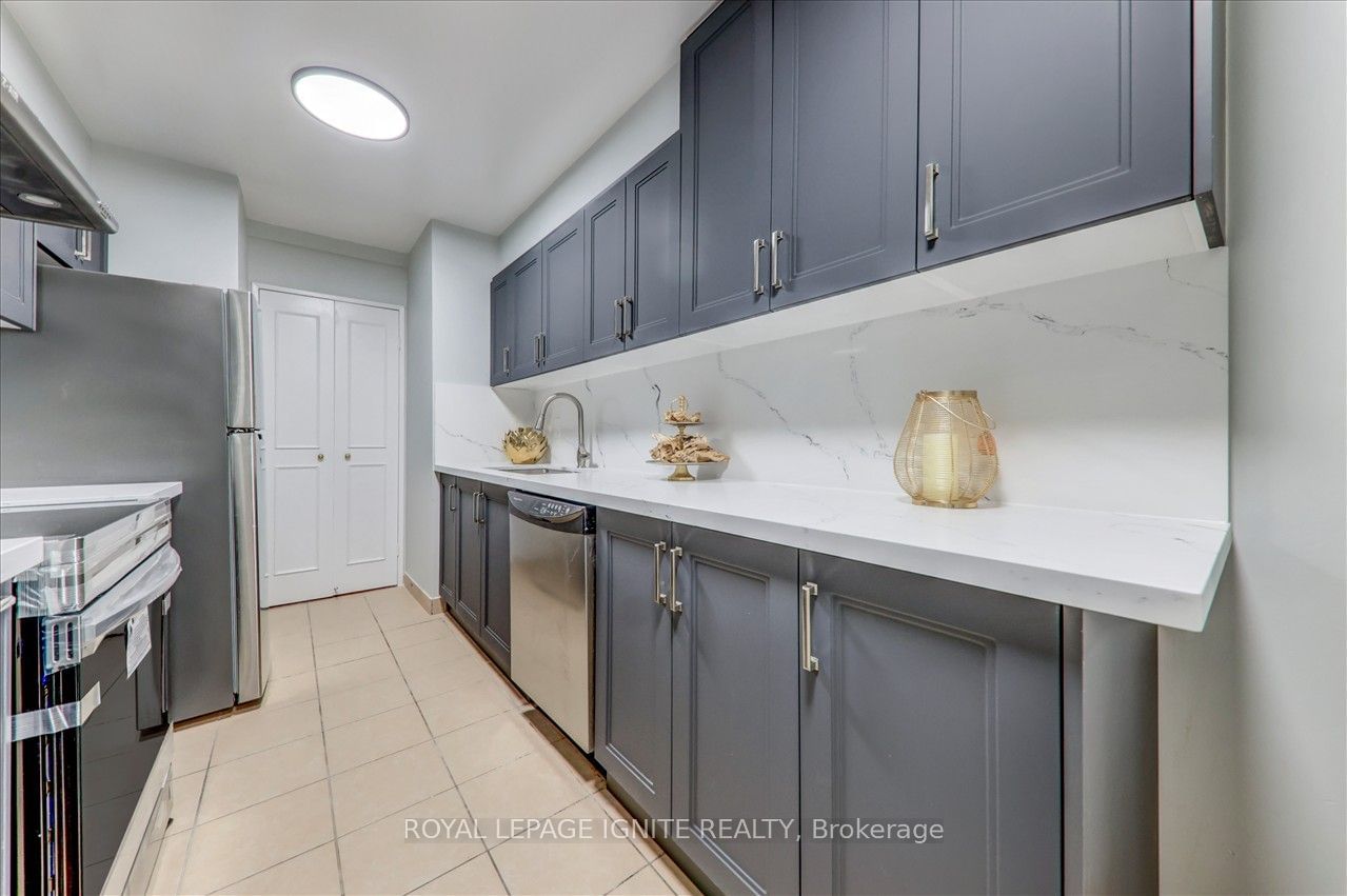 25 Silver Springs Blvd, unit 709 for sale - image #17