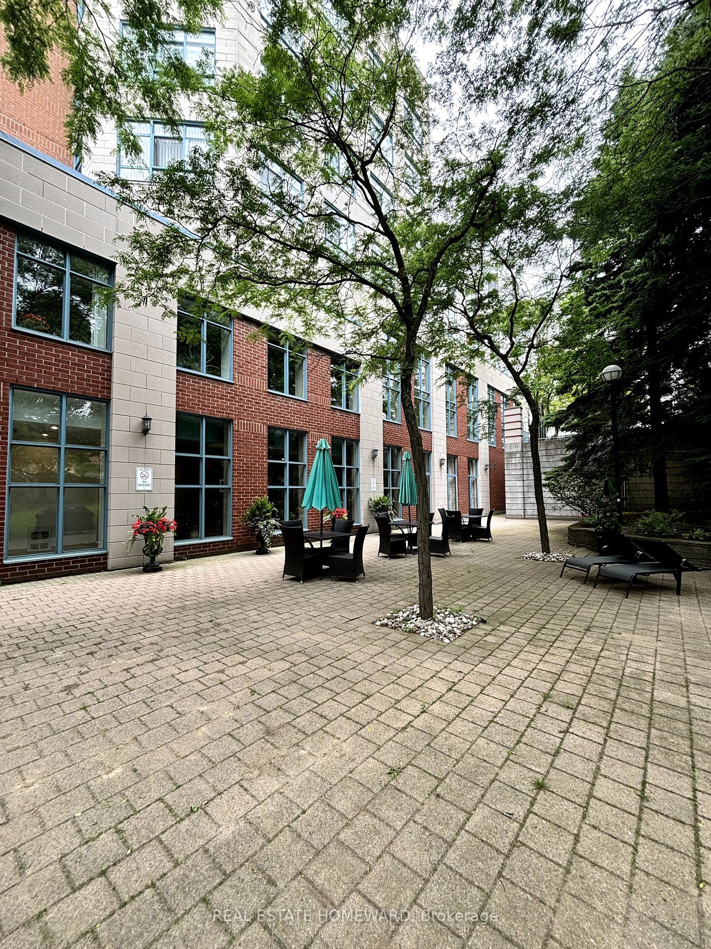 1093 Kingston Rd W, unit 501 for sale - image #1