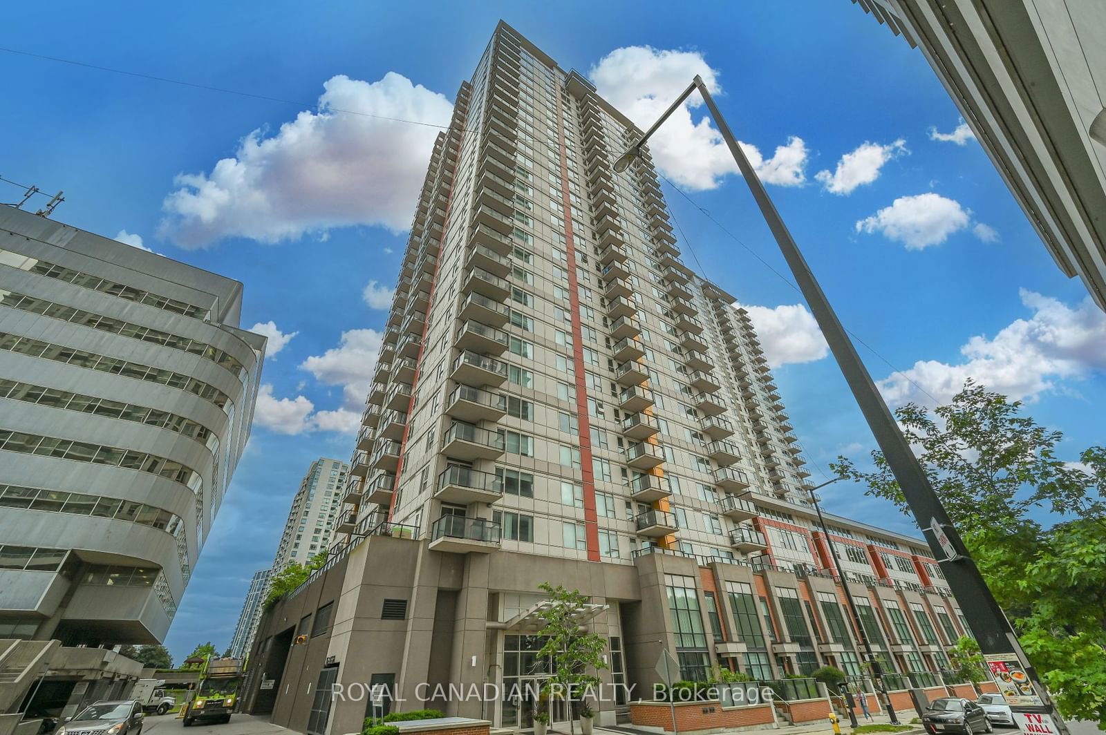 25 Town Centre Crt, unit 701 for sale - image #2