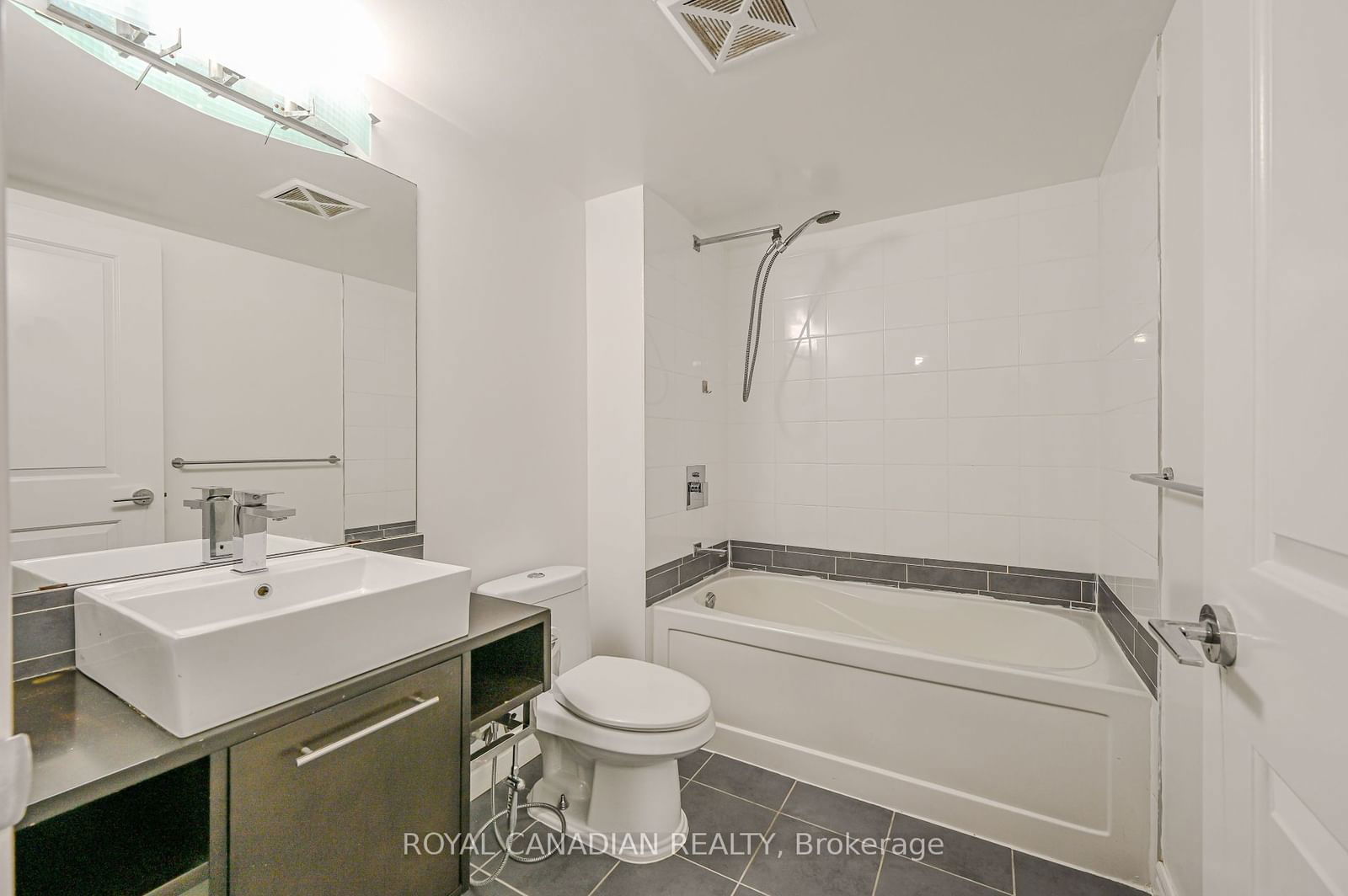 25 Town Centre Crt, unit 701 for sale - image #23