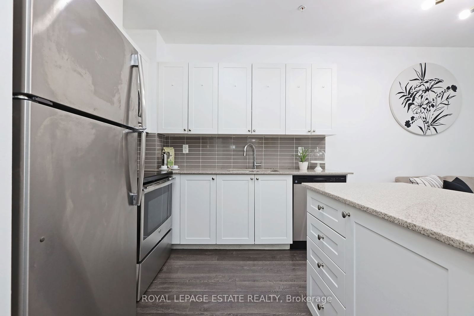 3560 St. Clair Ave E, unit 117 for sale - image #13