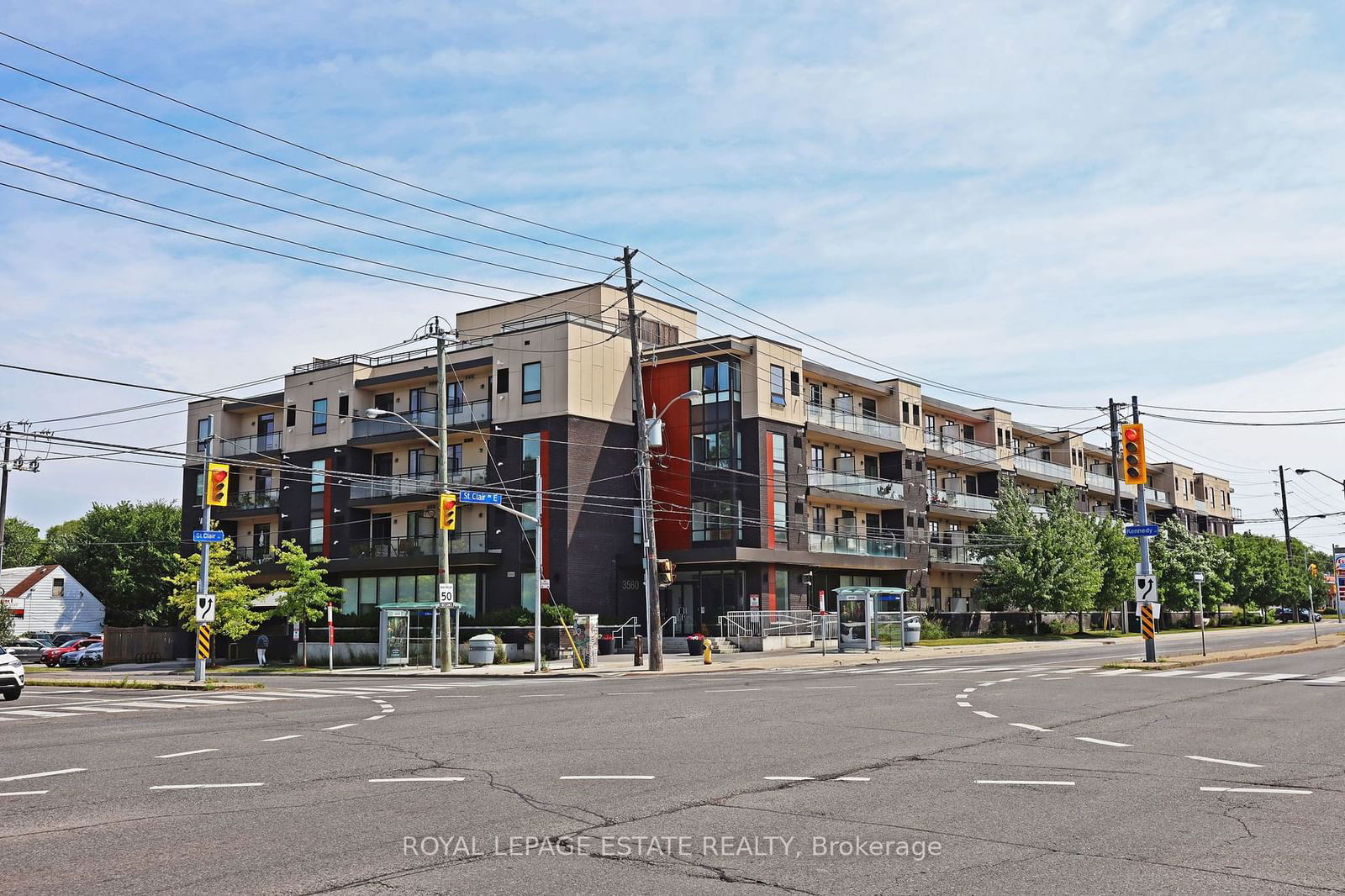 3560 St. Clair Ave E, unit 117 for sale - image #2