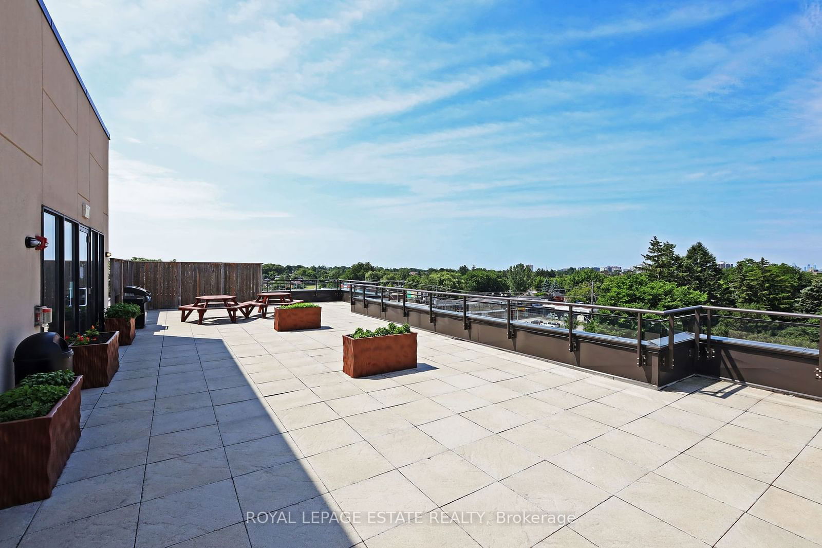 3560 St. Clair Ave E, unit 117 for sale - image #33