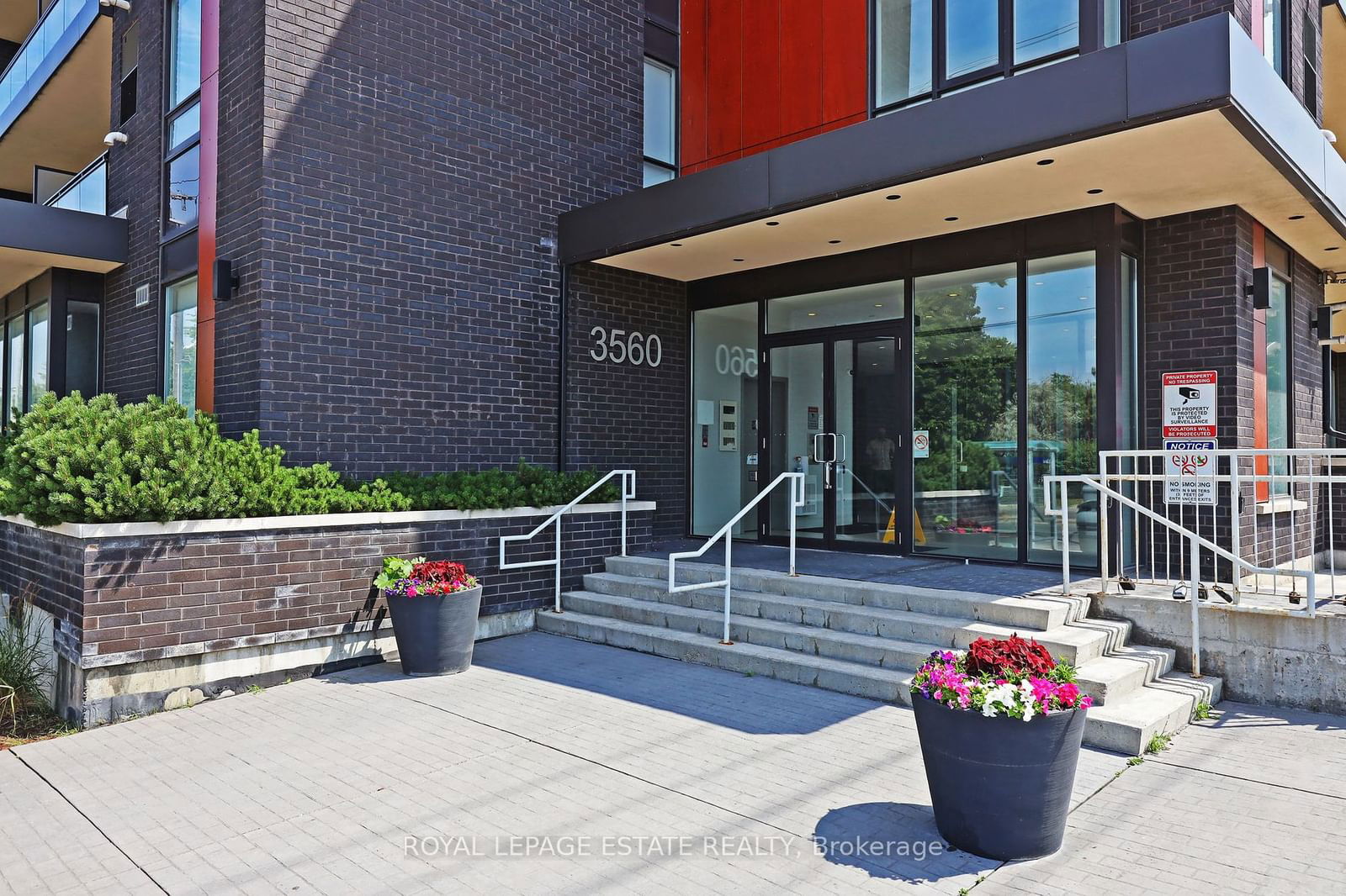 3560 St. Clair Ave E, unit 117 for sale - image #4