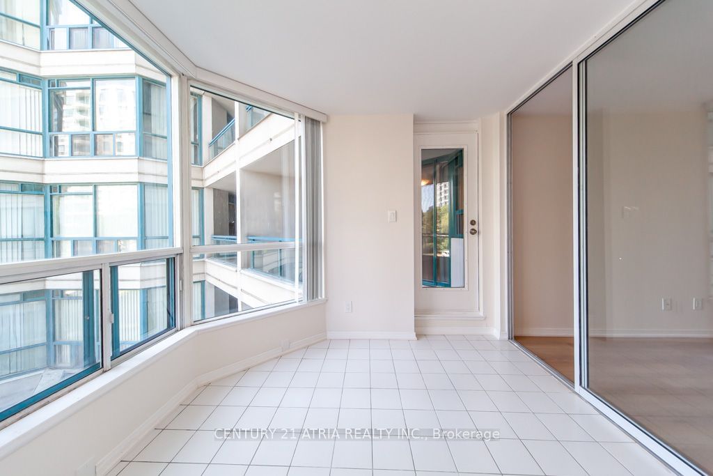 4725 Sheppard Ave E, unit 301 for sale - image #32