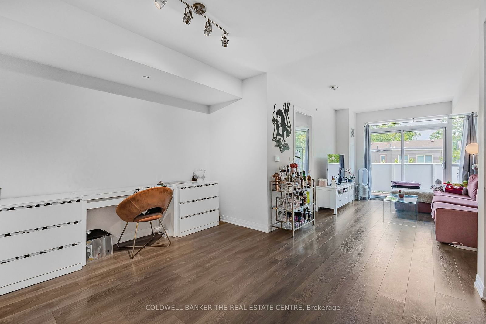 2301 Danforth Ave, unit 207 for sale - image #6