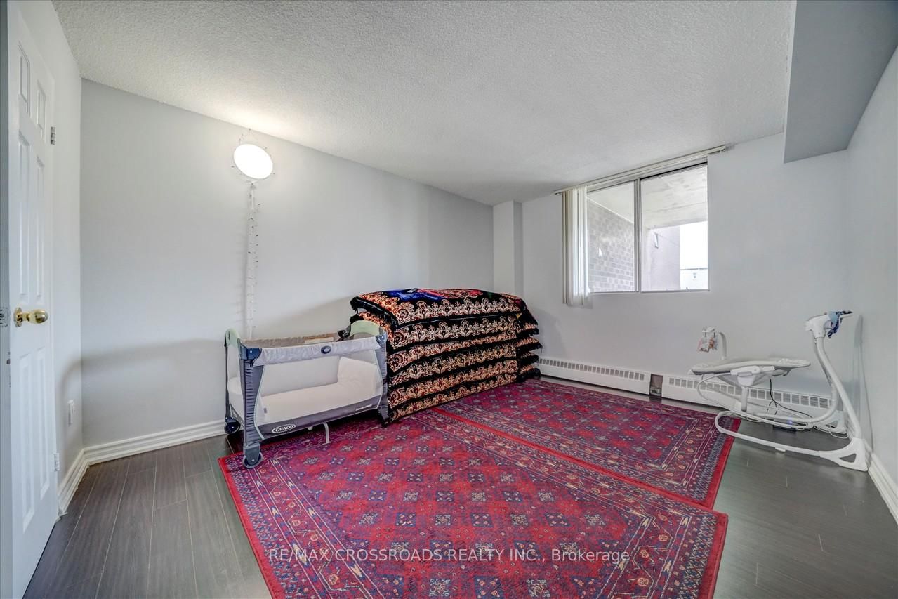 3380 Eglinton Ave E, unit 811 for sale - image #17