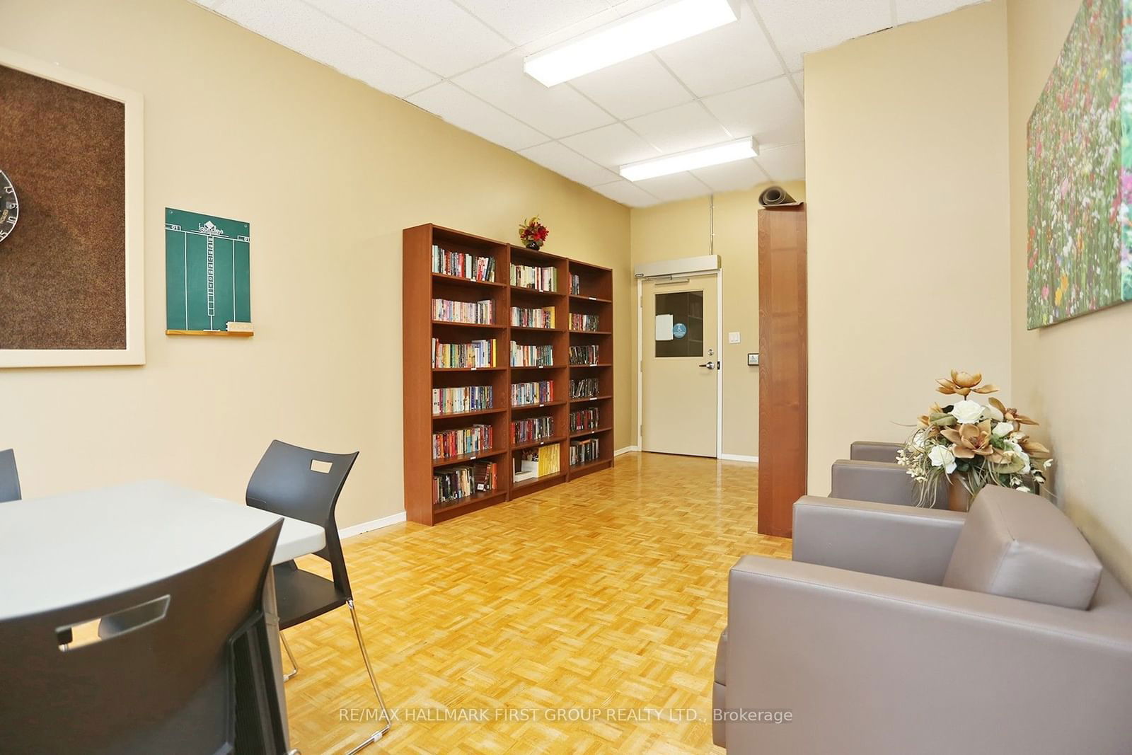 20 Dean Park Rd, unit 908 for sale - image #9