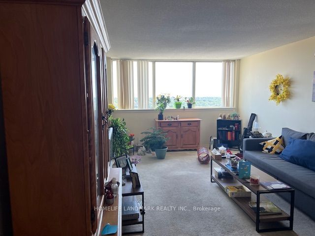 2466 Eglinton Ave E, unit 1618 for sale - image #1