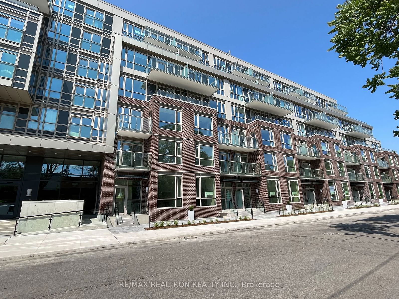 150 Logan Ave, unit 445 for sale - image #1