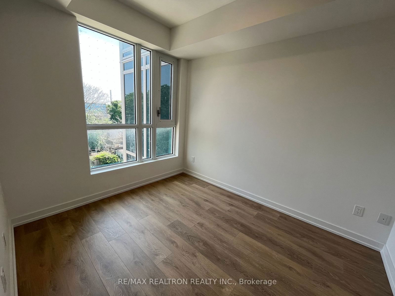 150 Logan Ave, unit 445 for sale - image #21