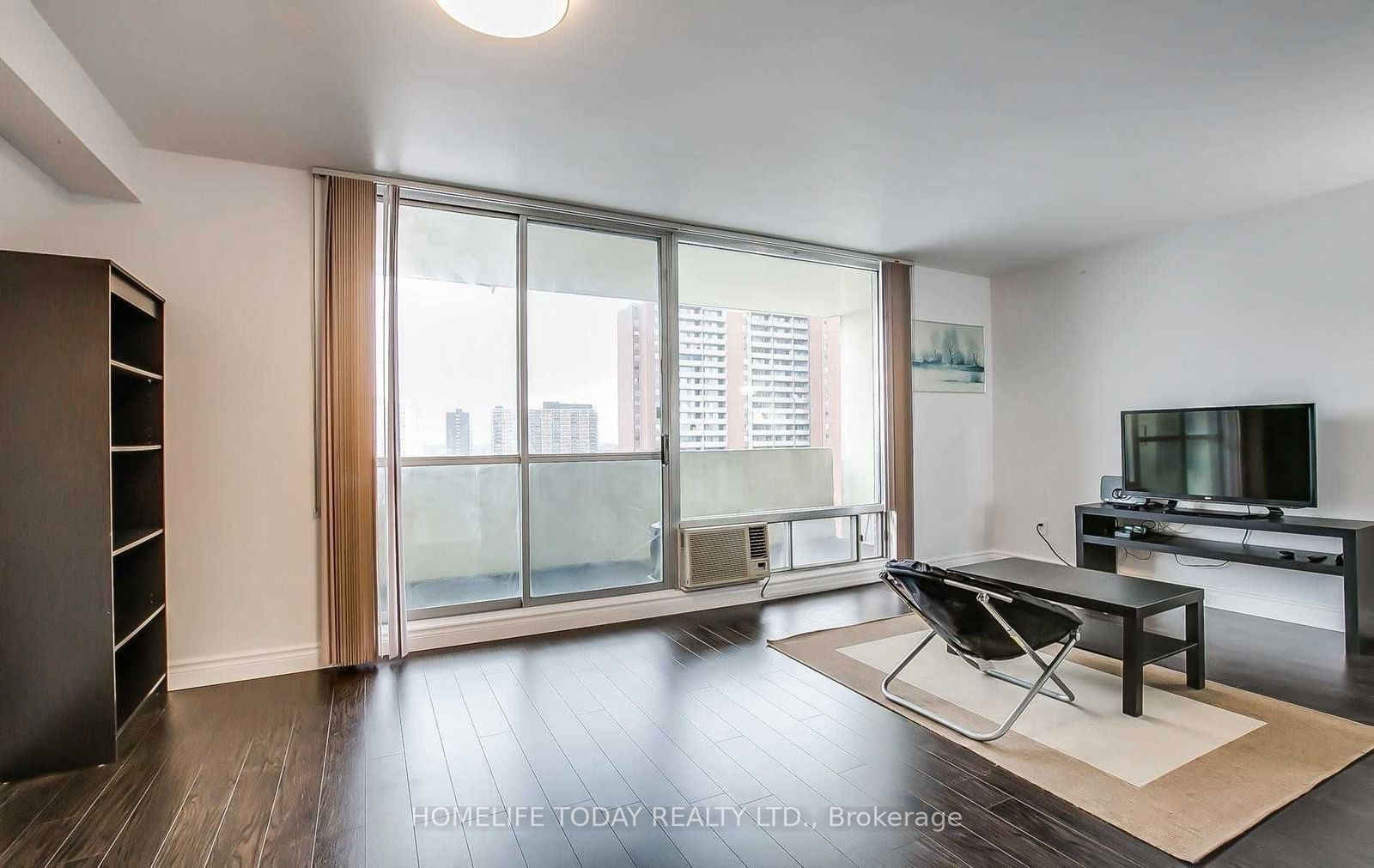 5 Massey Sq, unit 1806 for sale