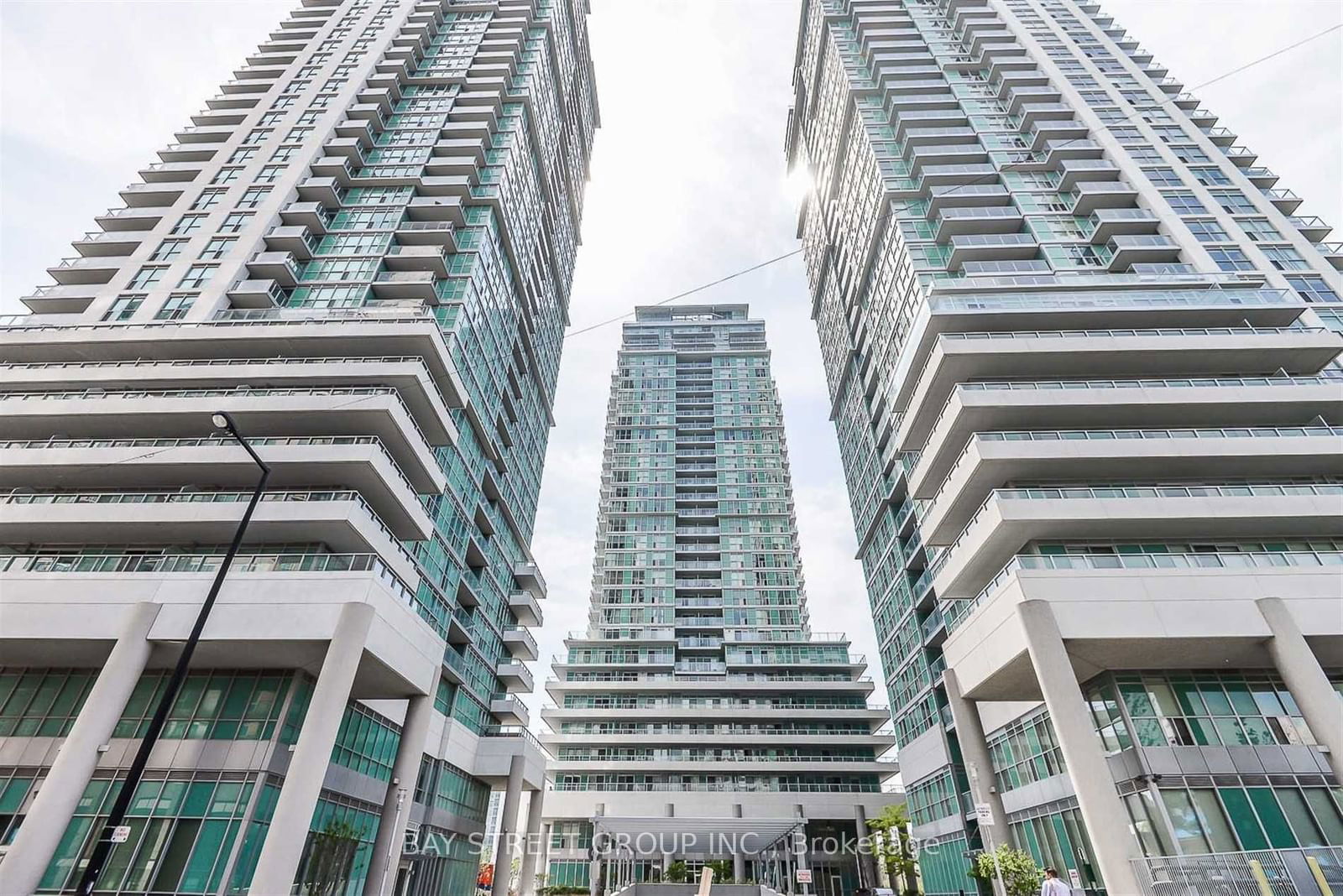 50 Town Centre Crt, unit 2005 for rent - image #2