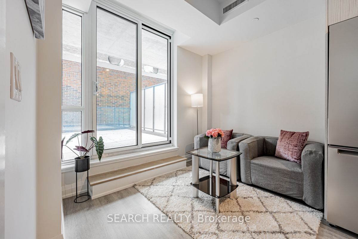 2369 Danforth Ave, unit 218 for sale - image #10