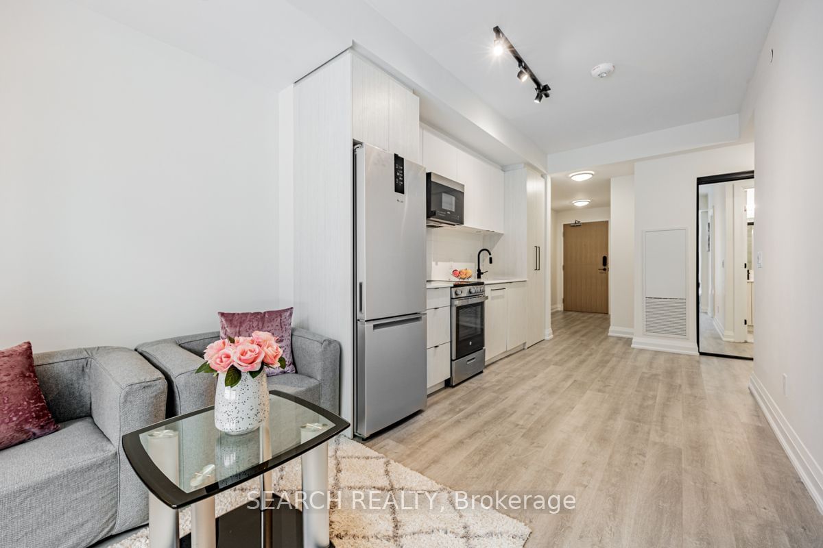 2369 Danforth Ave, unit 218 for sale - image #11