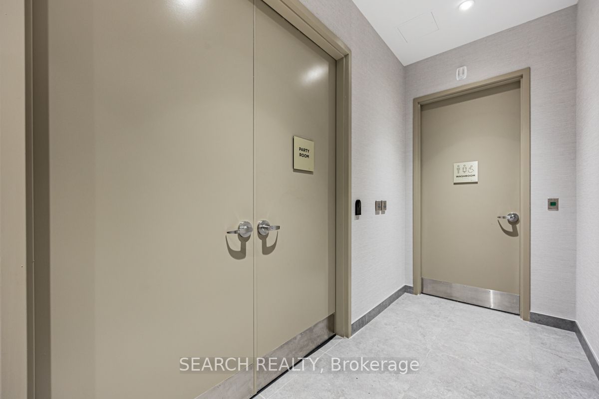 2369 Danforth Ave, unit 218 for sale - image #25