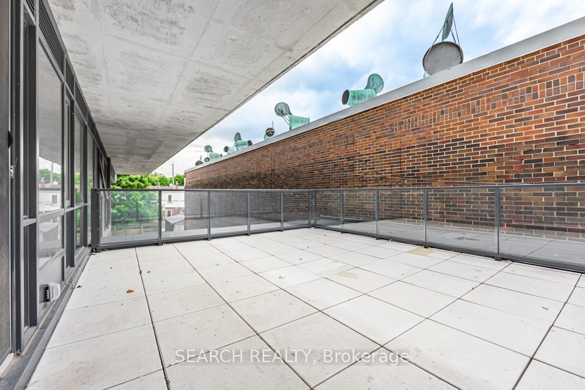 2369 Danforth Ave, unit 218 for sale - image #27