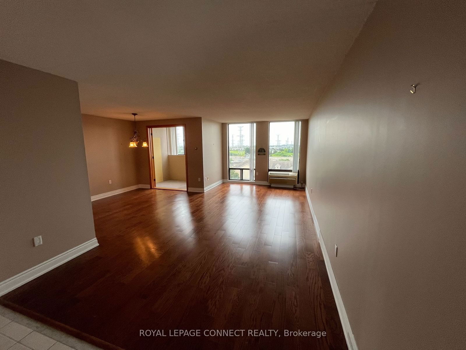 1530 Pickering Pkwy, unit 606 for sale - image #10