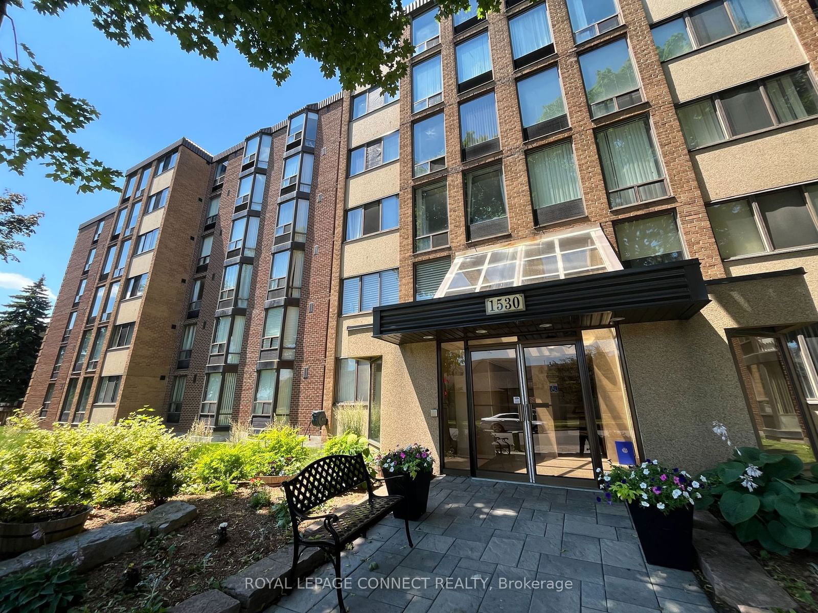 1530 Pickering Pkwy, unit 606 for sale - image #5