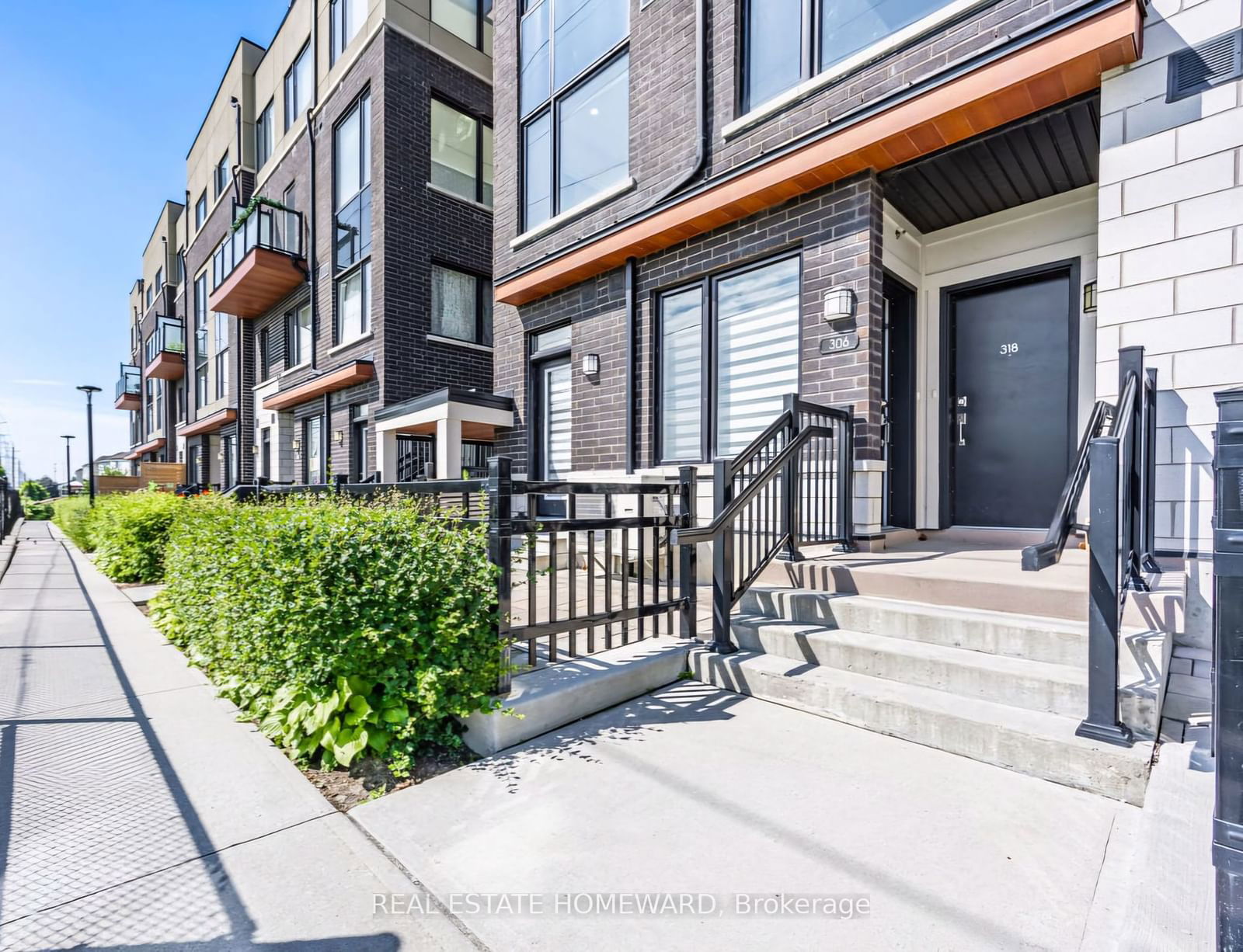 1555 Kingston Rd, unit 306 for sale - image #3