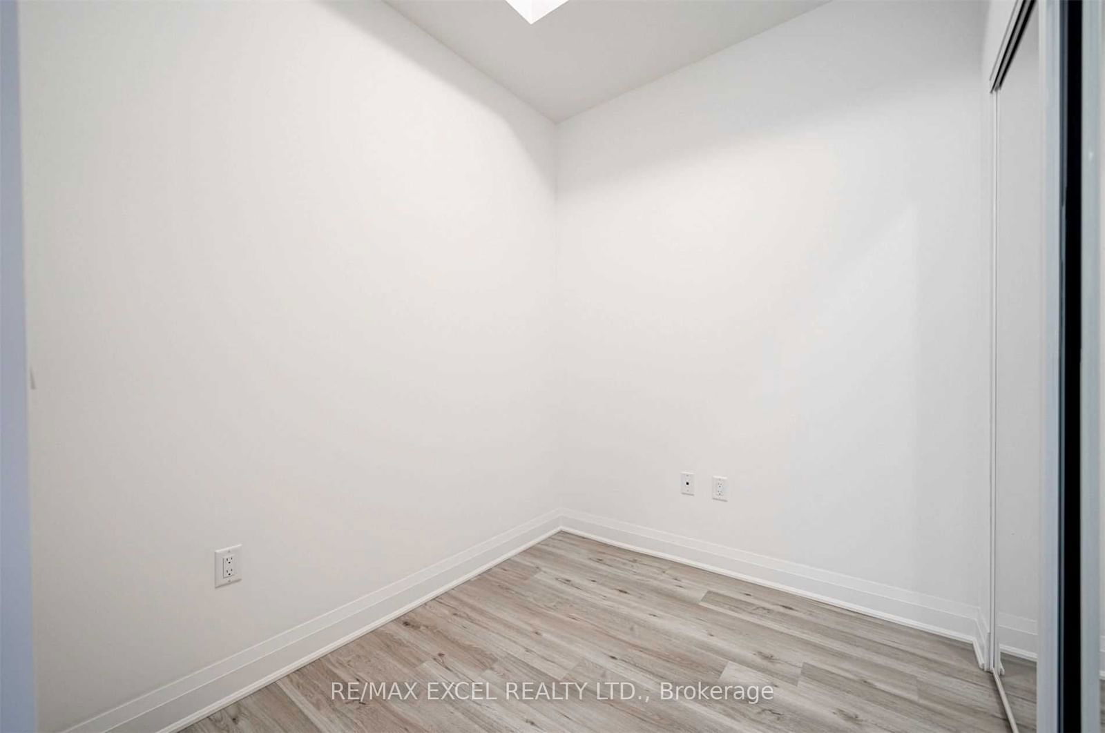 3220 Sheppard Ave E, unit 421 for sale - image #7