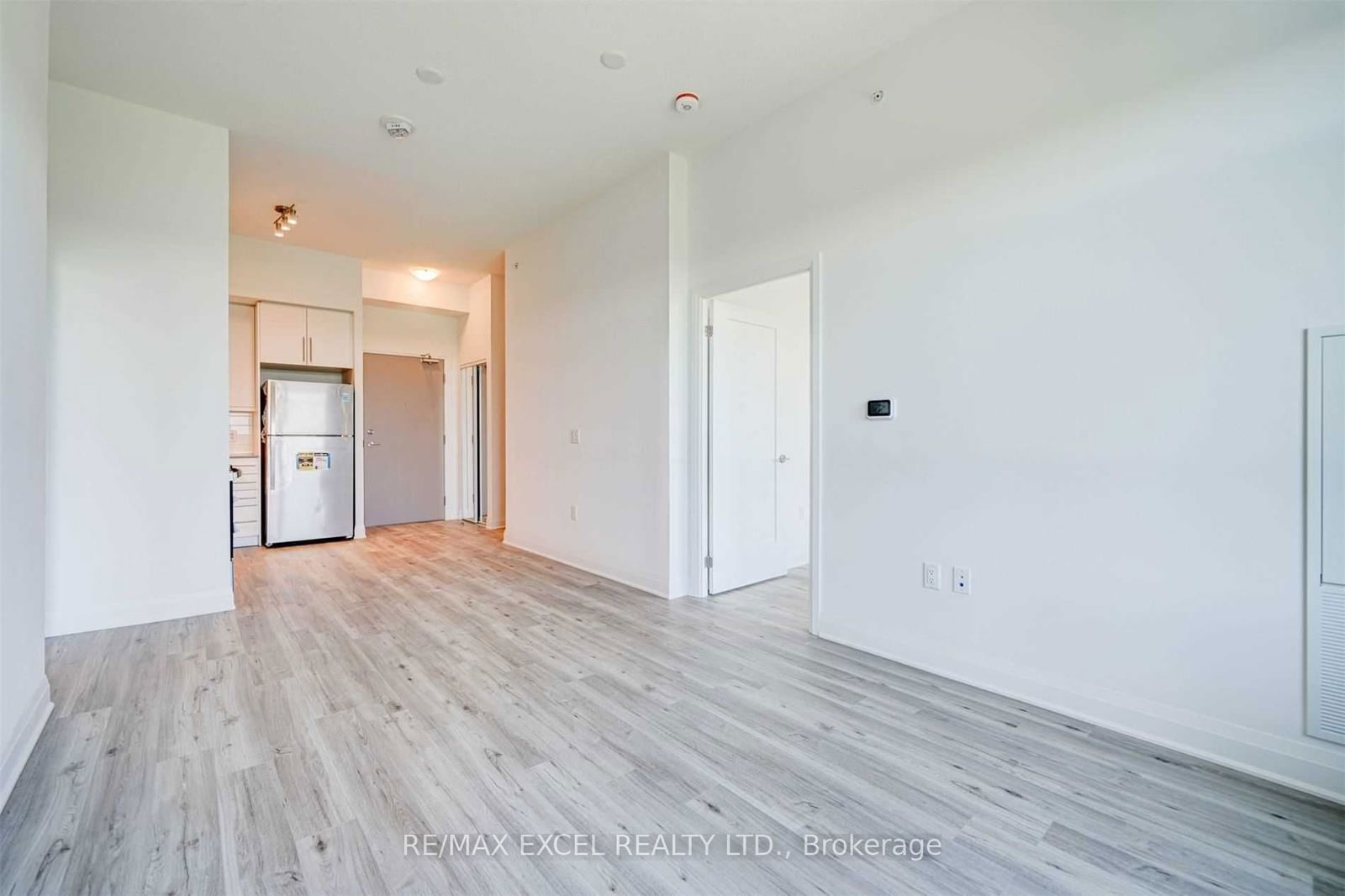 3220 Sheppard Ave E, unit 421 for sale - image #8