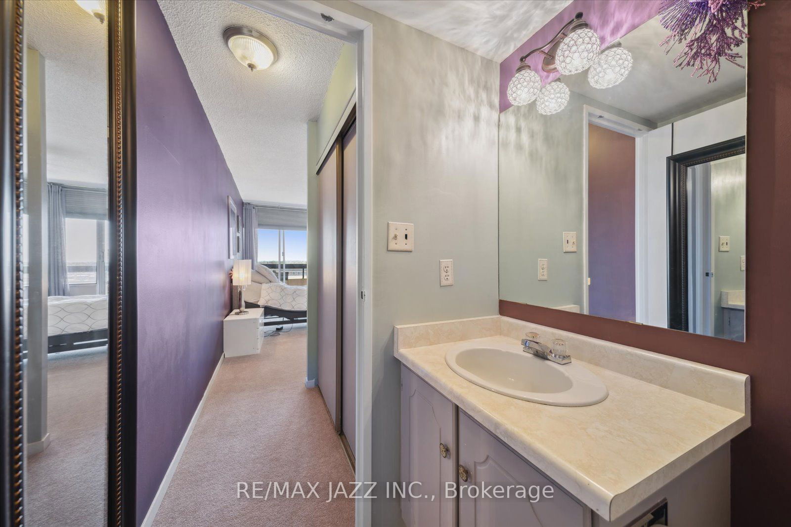 55 William St E, unit 914 for sale - image #24