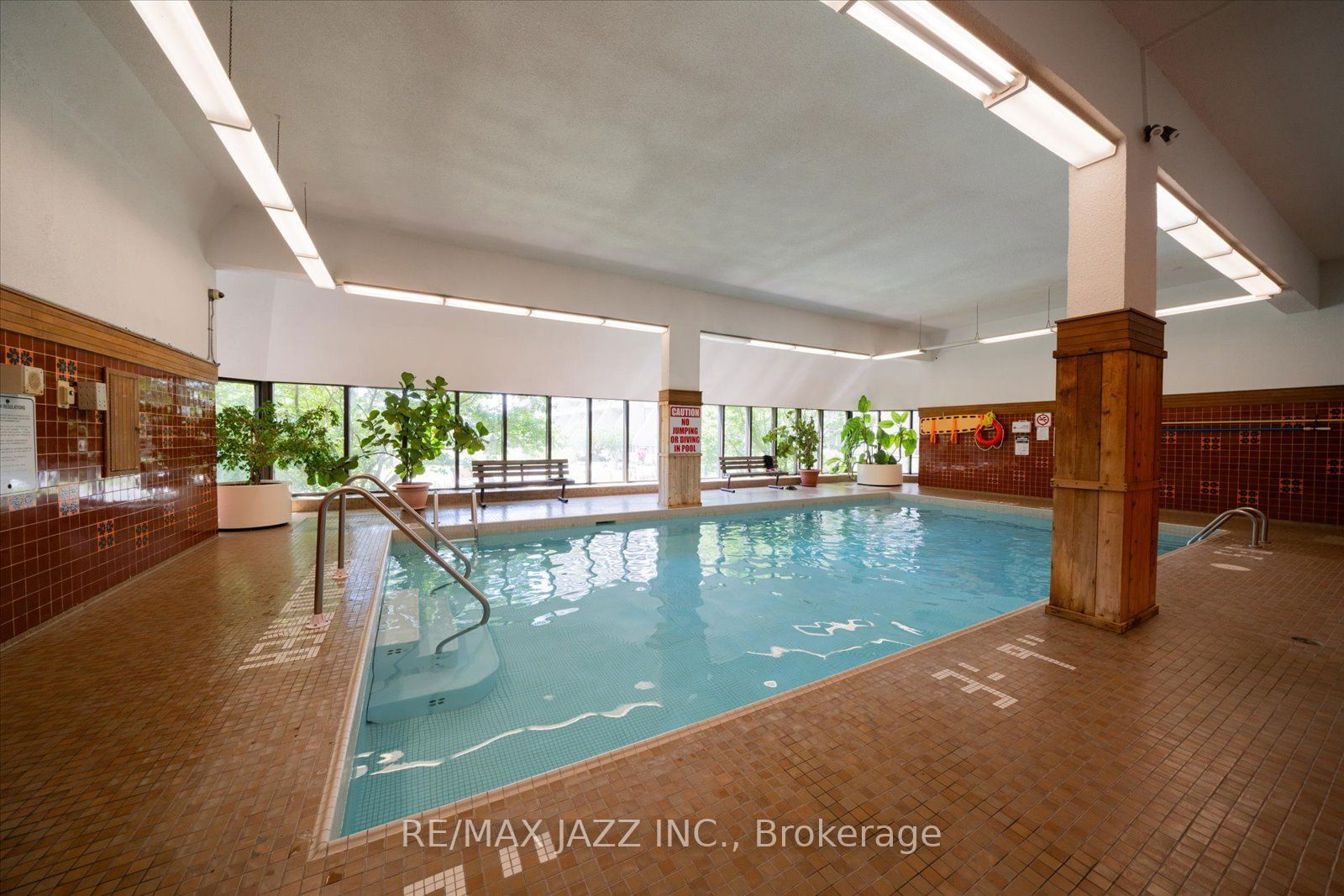 55 William St E, unit 914 for sale - image #33