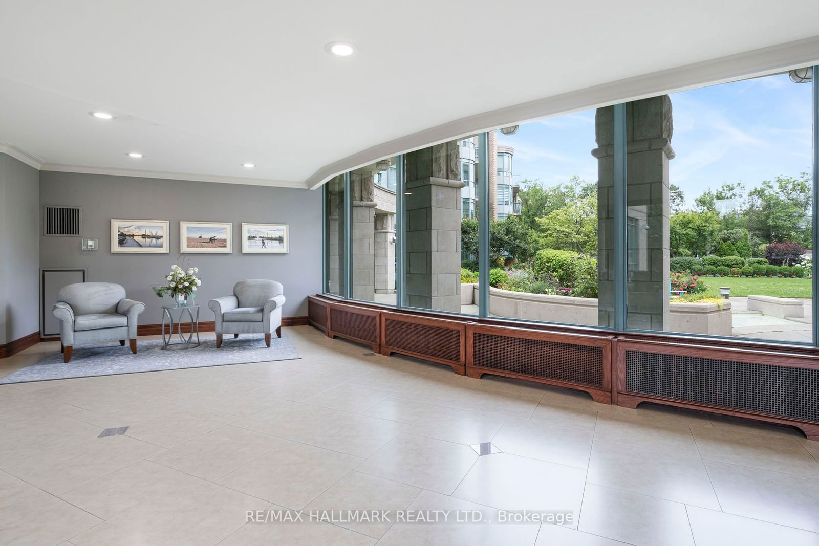 35 Boardwalk Dr, unit 205 for sale - image #31