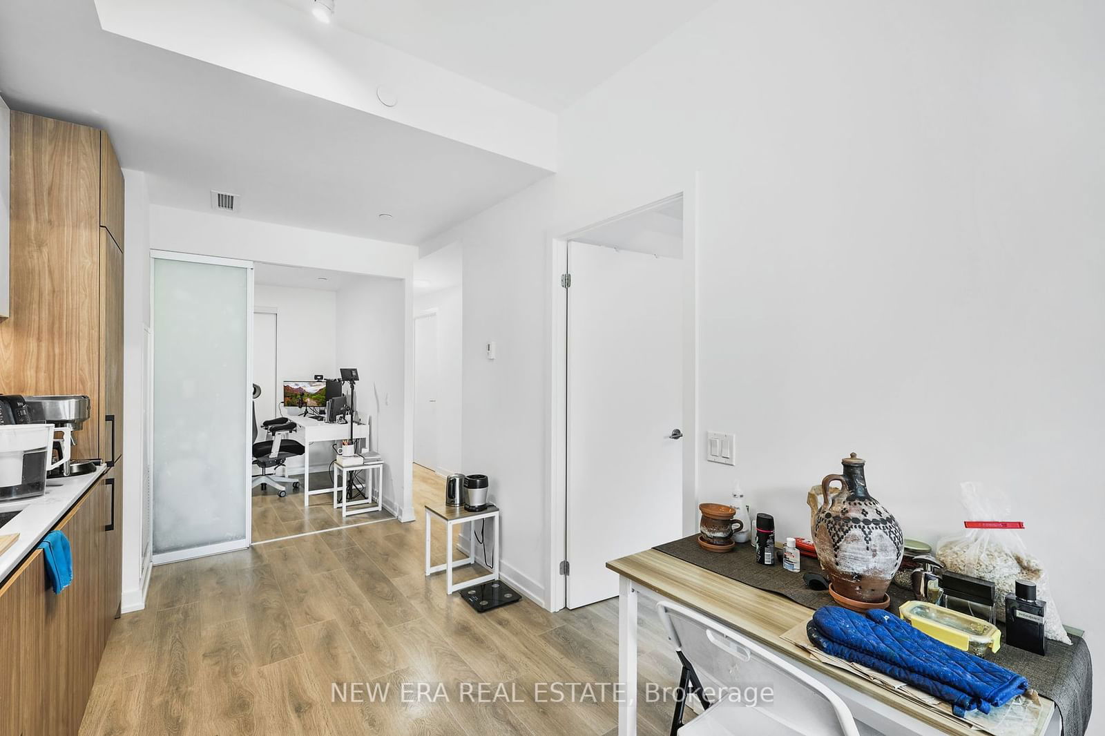 150 Logan Ave, unit 301 for sale - image #12