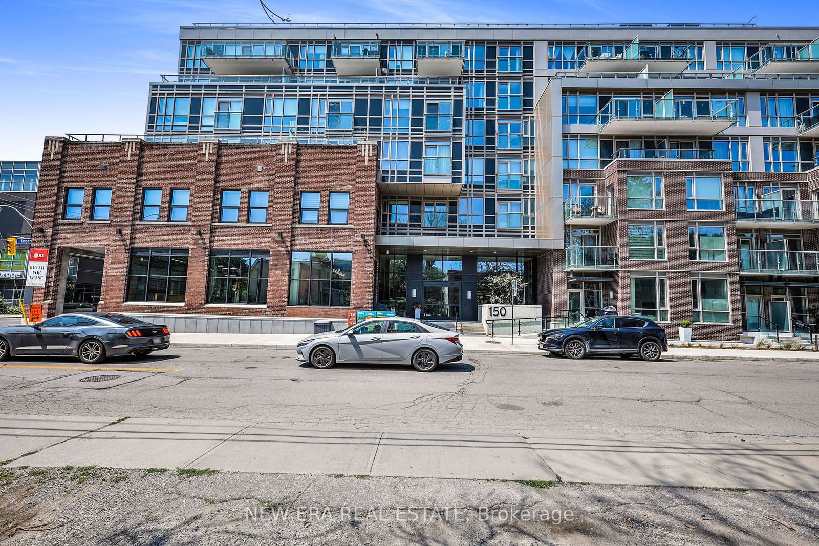 150 Logan Ave, unit 301 for sale - image #2