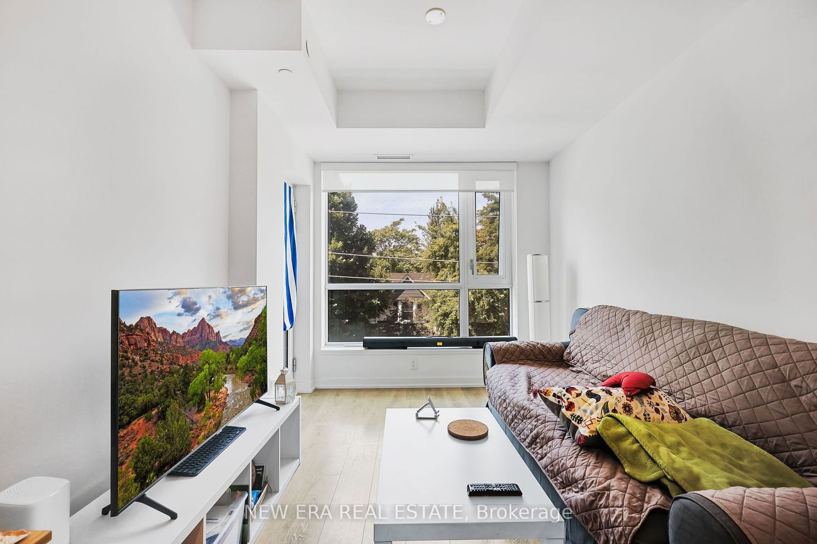 150 Logan Ave, unit 301 for sale - image #6