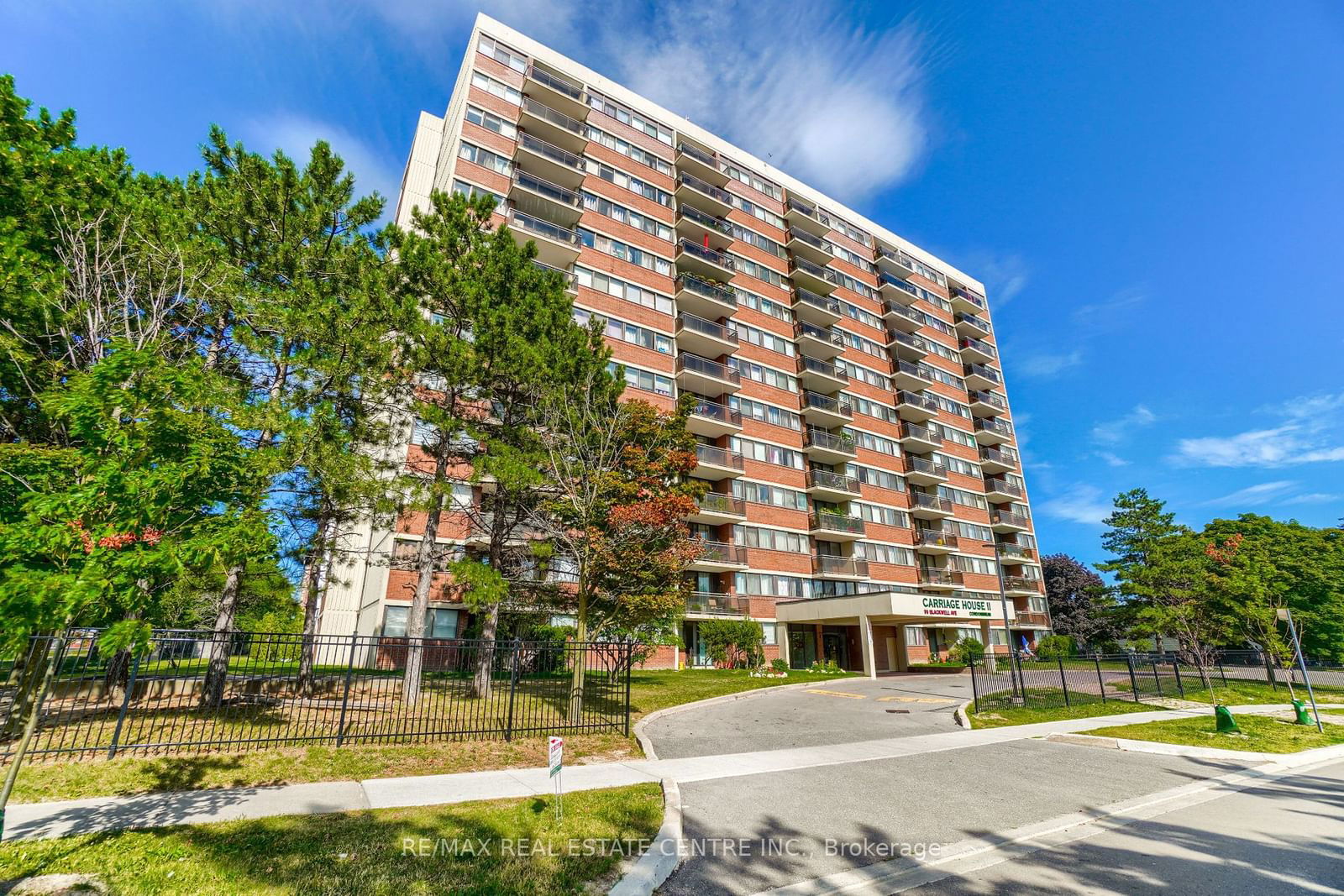 99 Blackwell Ave, unit 208 for sale