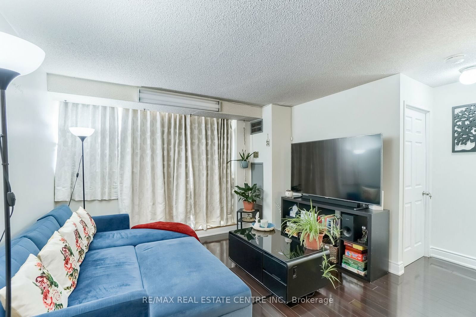 99 Blackwell Ave, unit 208 for sale - image #13