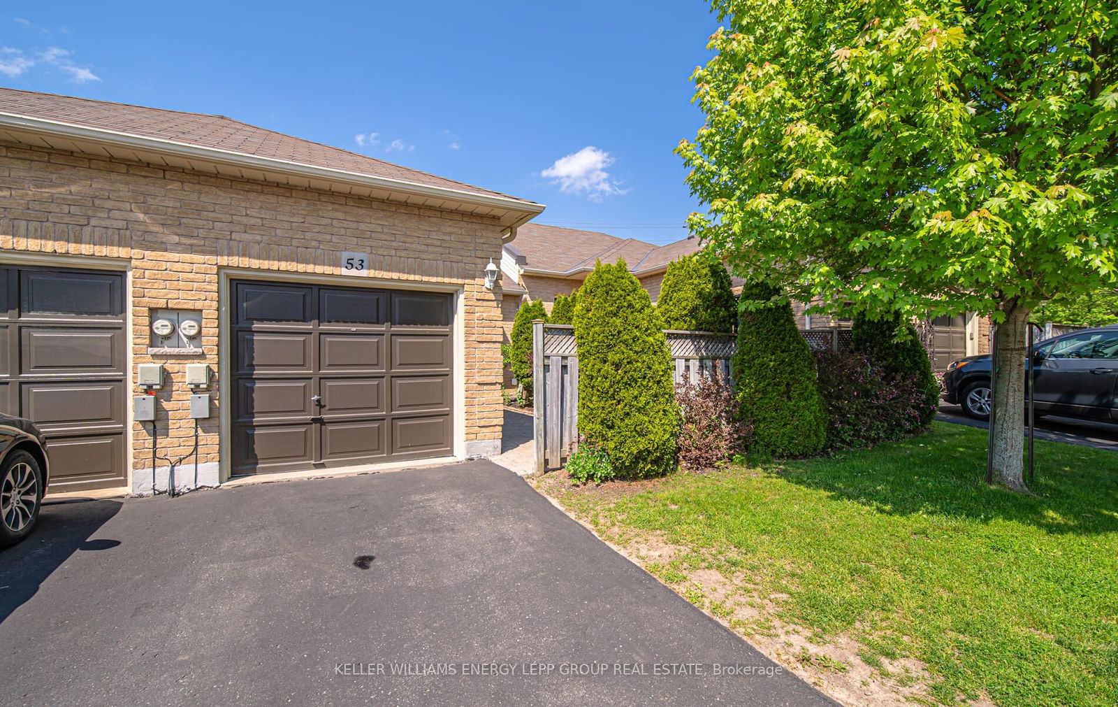 Camelot Townhomes, Oshawa, Toronto