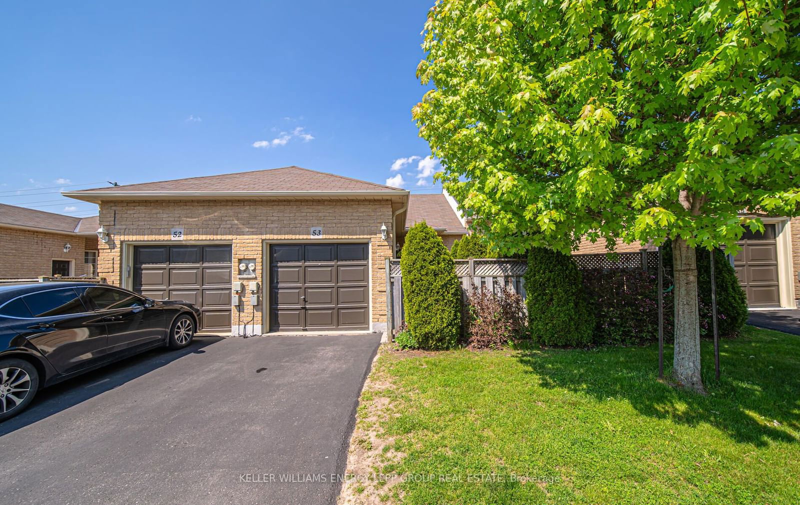 Camelot Townhomes, Oshawa, Toronto