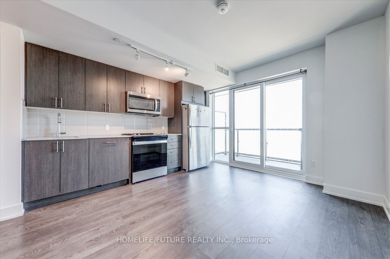 2550 Simcoe St, unit 1007 for sale