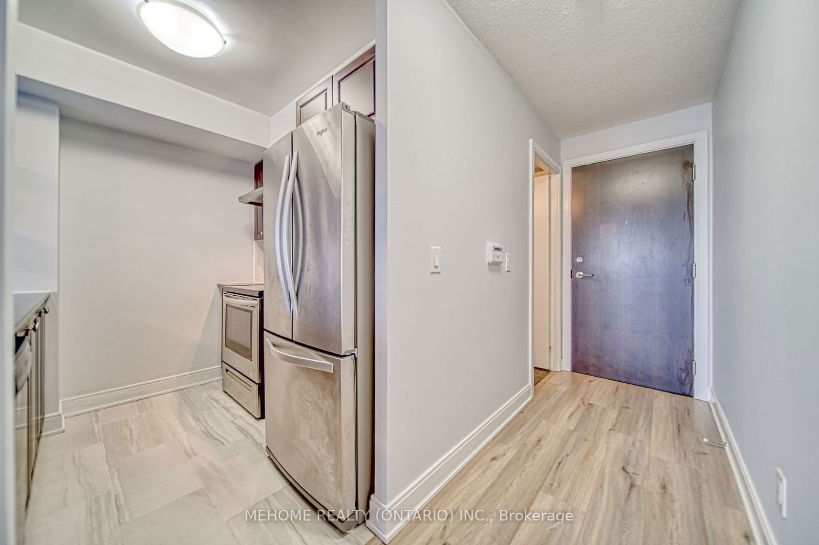 135 Village Green Sq, unit 3525 for sale - image #8