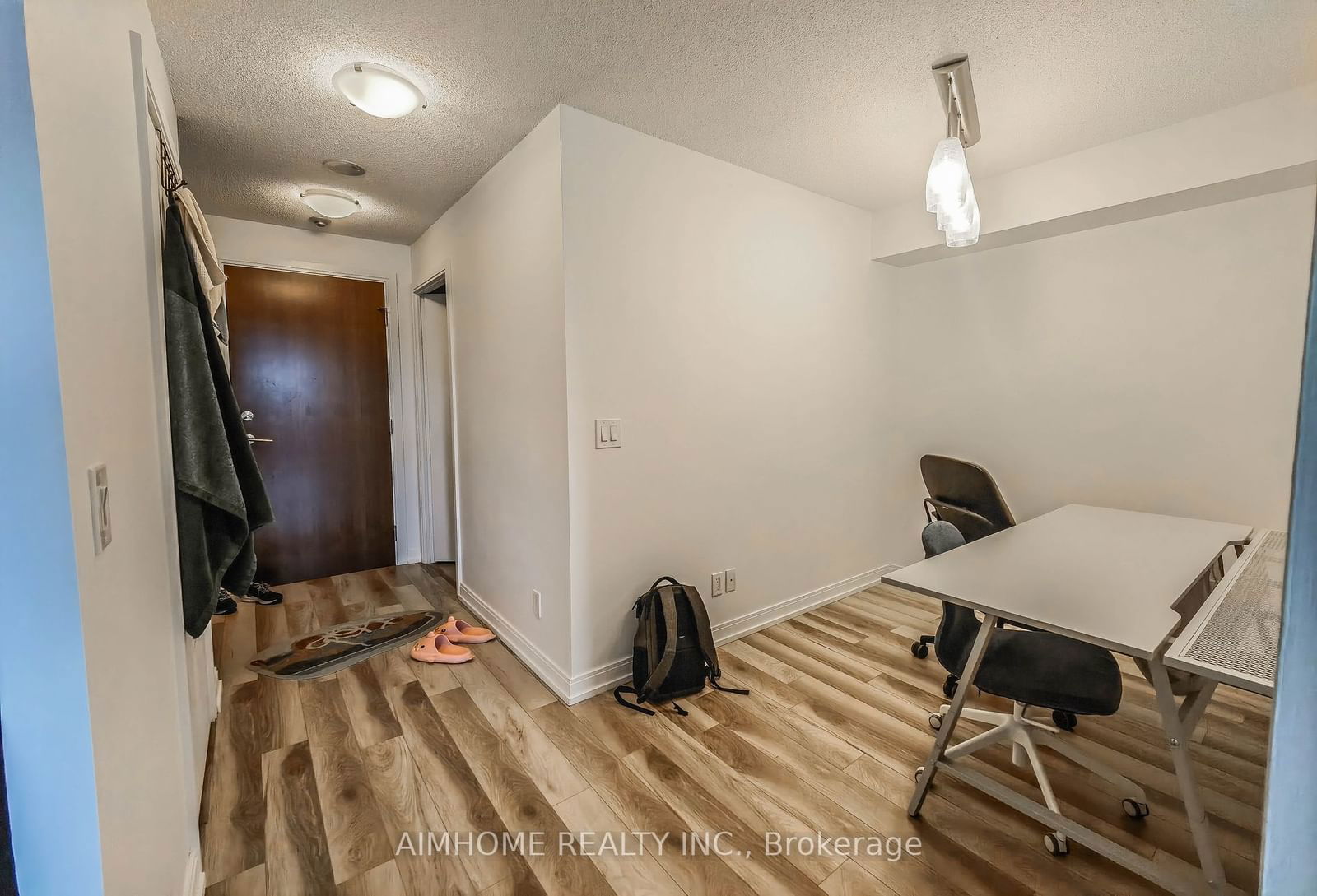 181 Village Green Sq, unit 716 for sale - image #7