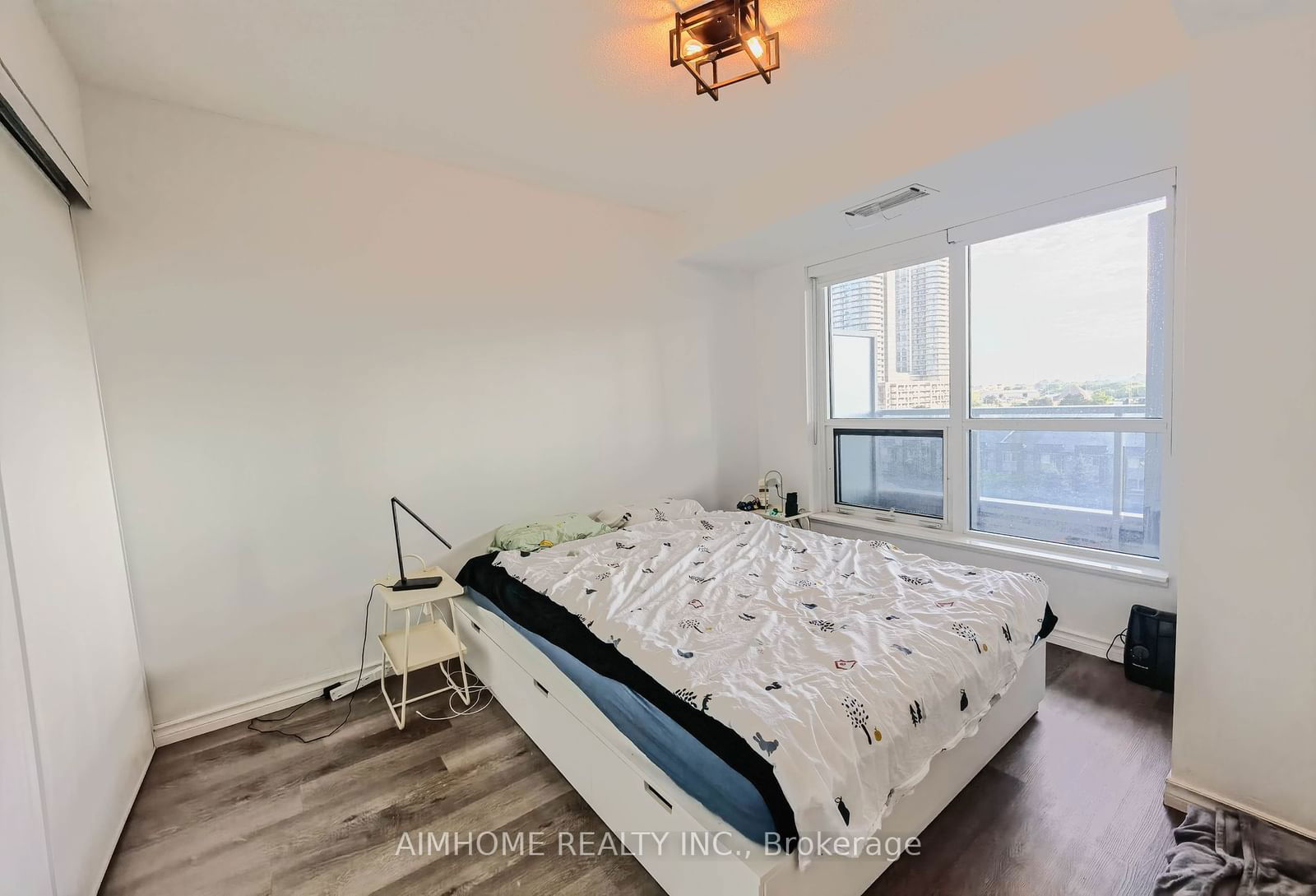 181 Village Green Sq, unit 716 for sale - image #8