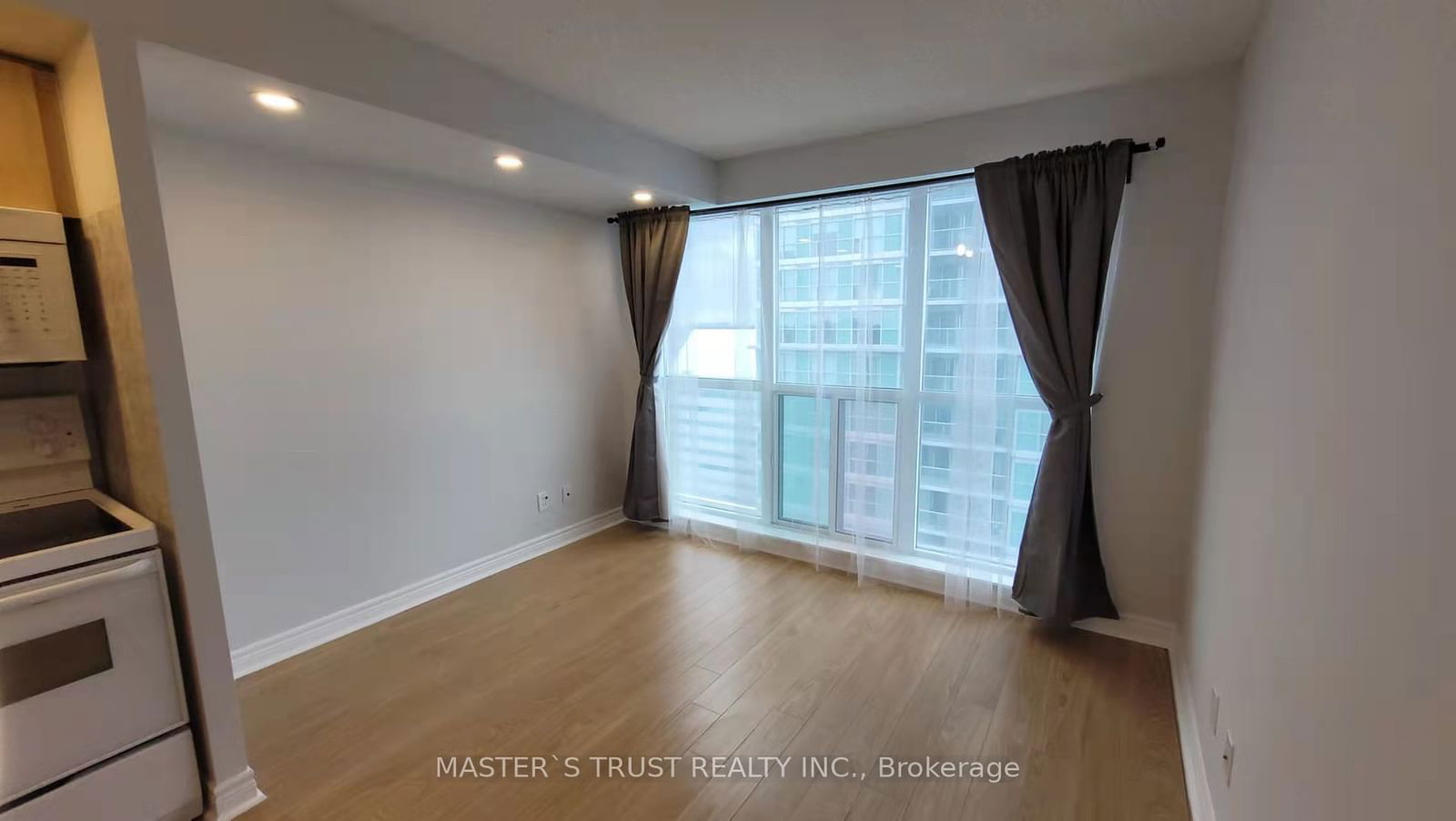 50 TownCentre Crt, unit 2207 for rent