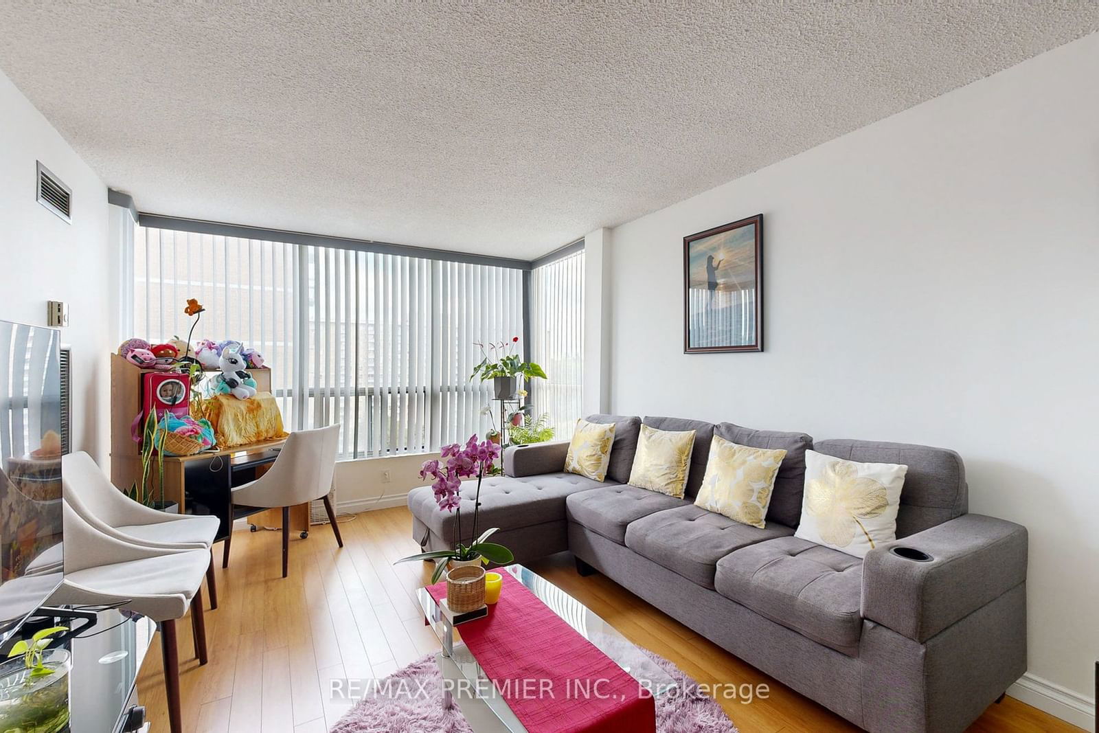 3050 Ellesmere Rd N, unit 1218 for sale