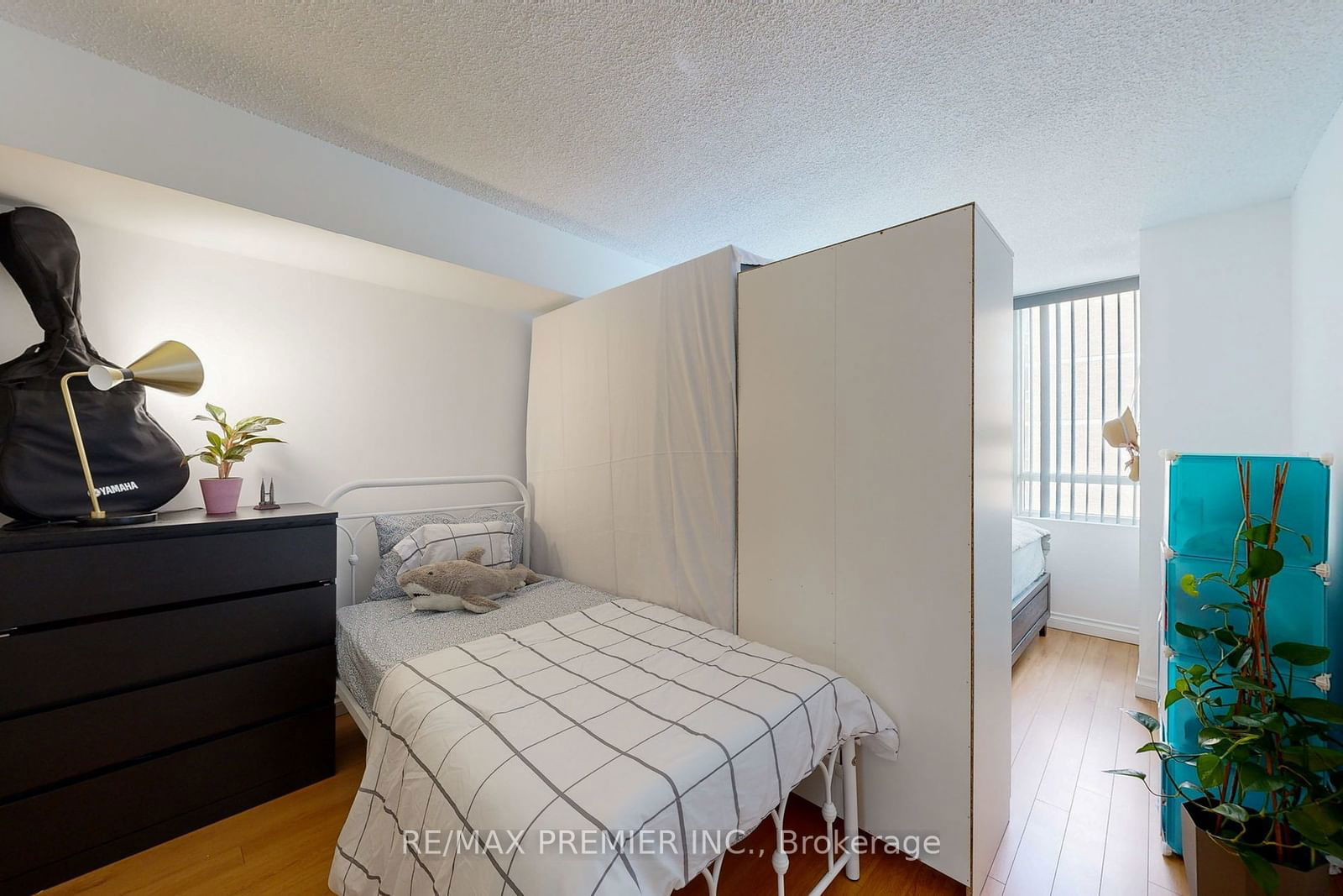 3050 Ellesmere Rd N, unit 1218 for sale