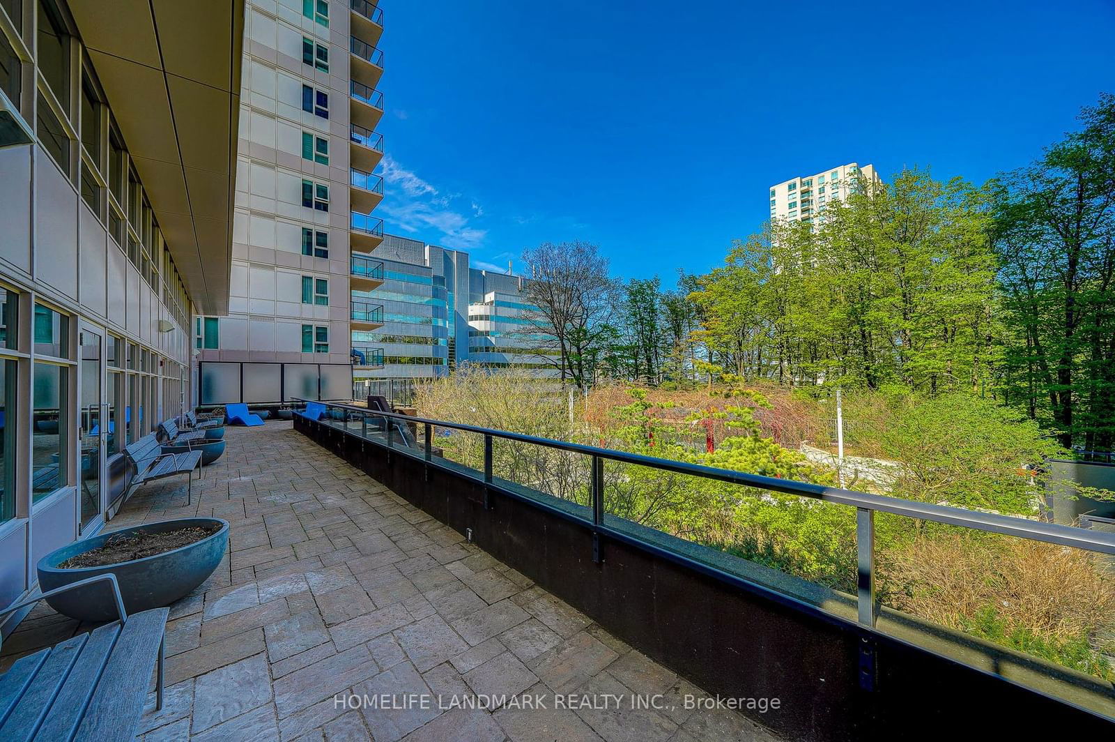 190 Borough Dr, unit LPH3501 for sale - image #3