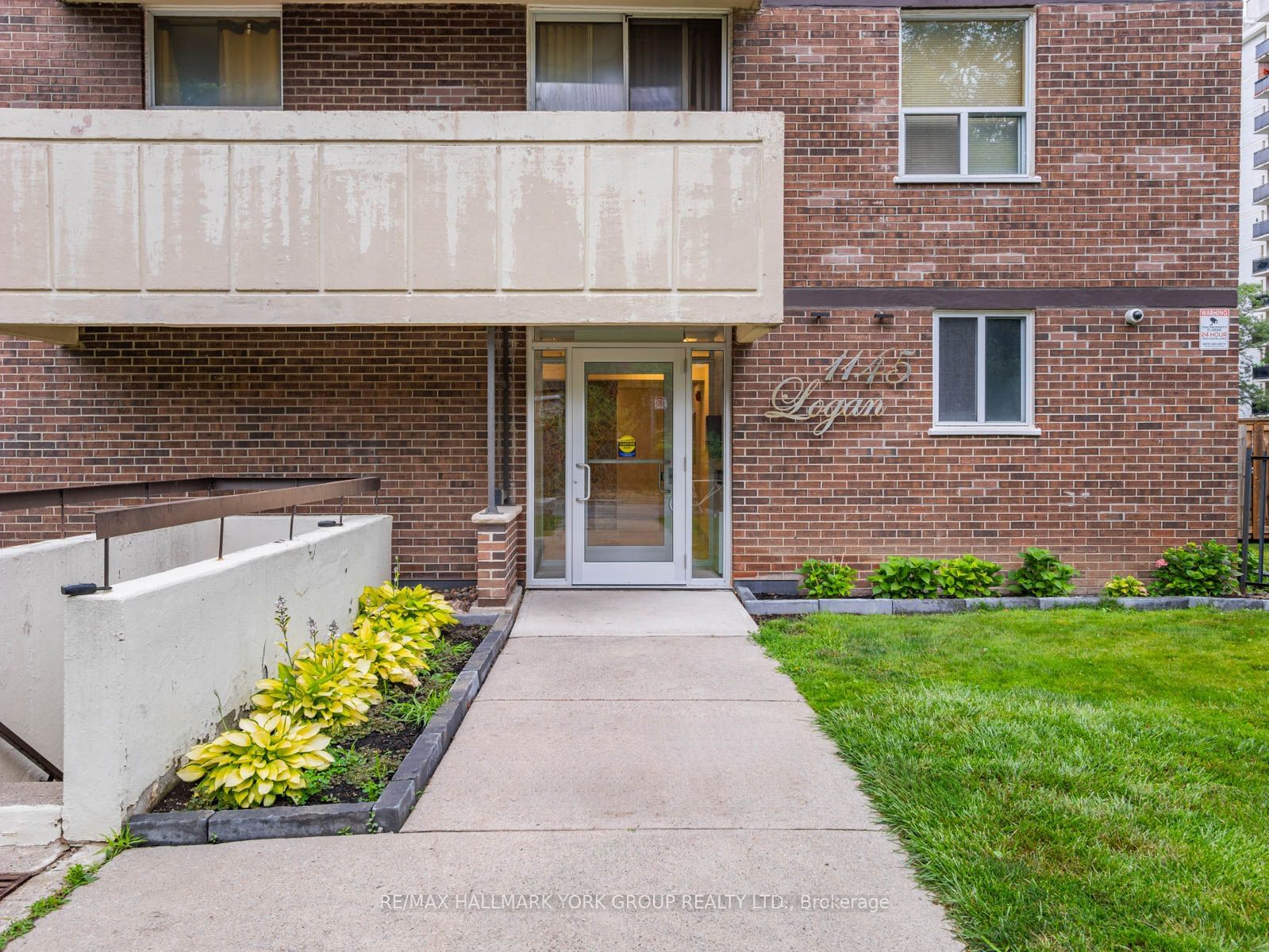 1145 Logan Ave, unit 101 for sale - image #2