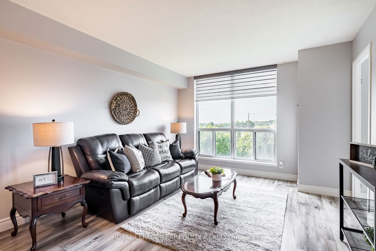 360 Watson St W, unit 509 for sale